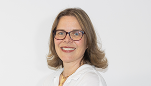 Esther De Vries